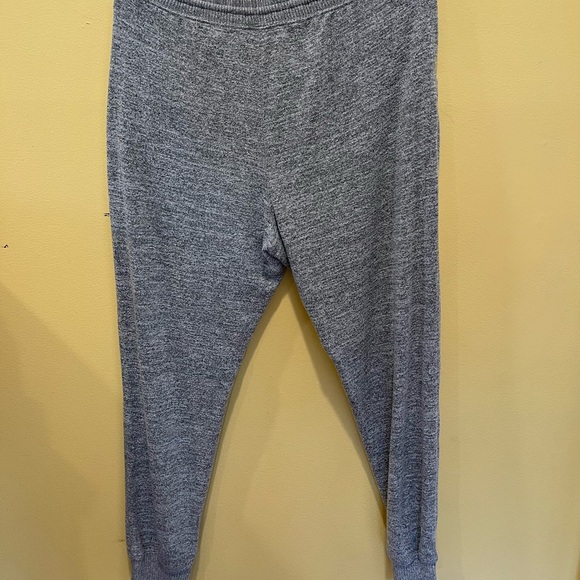 Gap Sweatpants - Picture 2 of 2